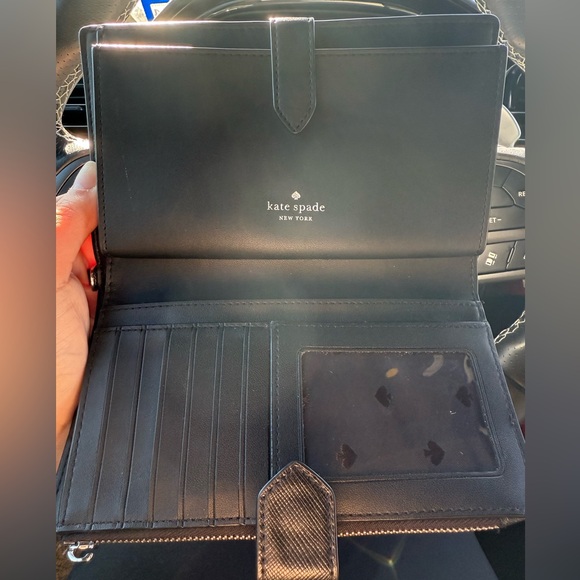 Kate Spade Wallet - Picture 2 of 8